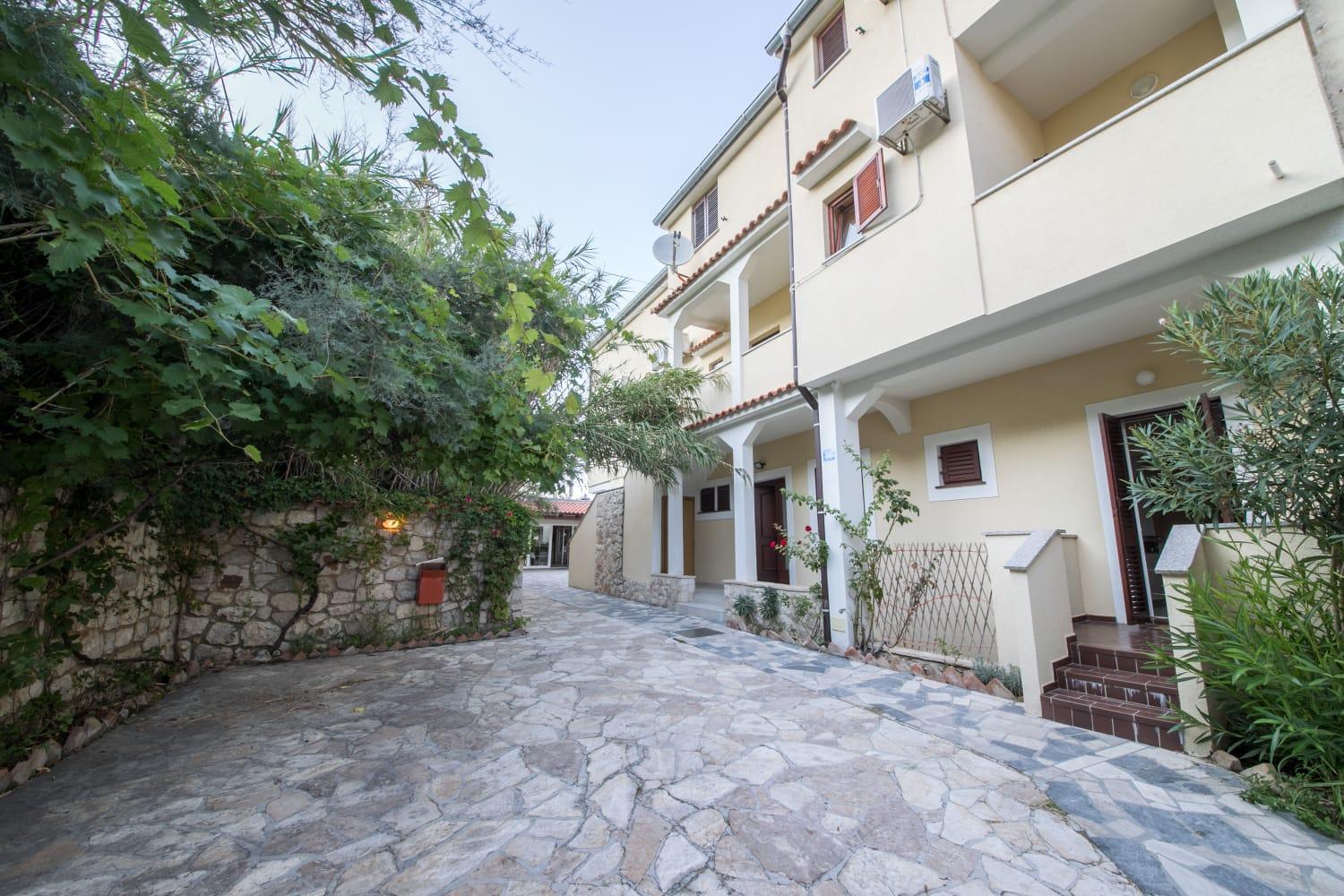 Mb Pag Bed&Breakfast Pag Town Bagian luar foto