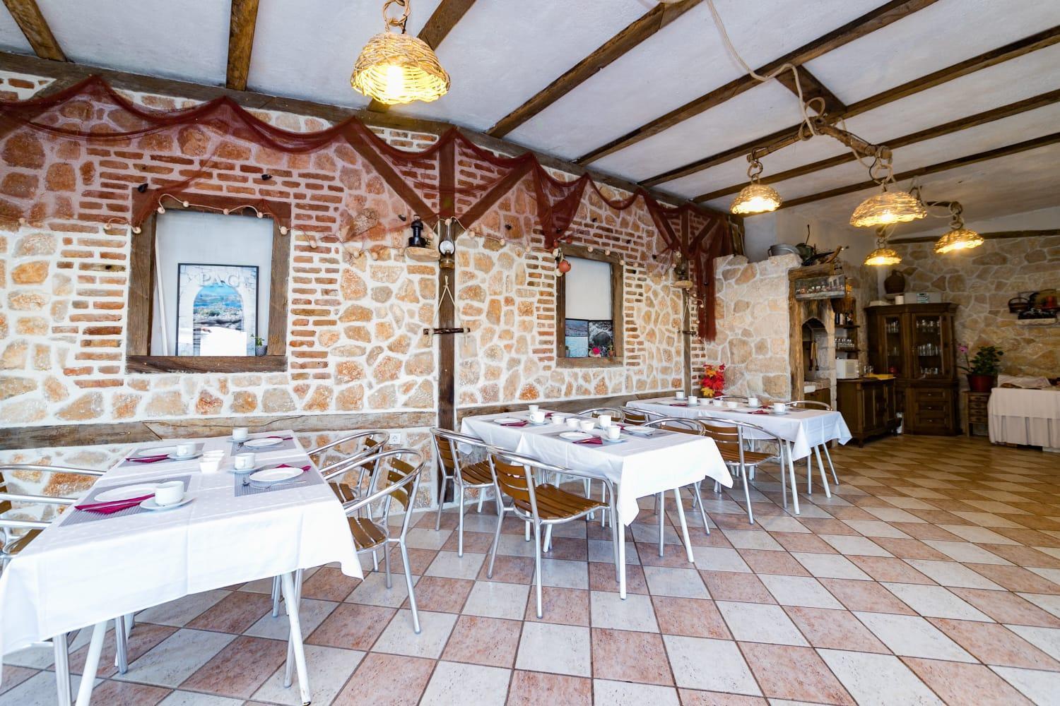 Mb Pag Bed&Breakfast Pag Town Bagian luar foto